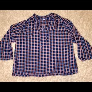Old Navy top